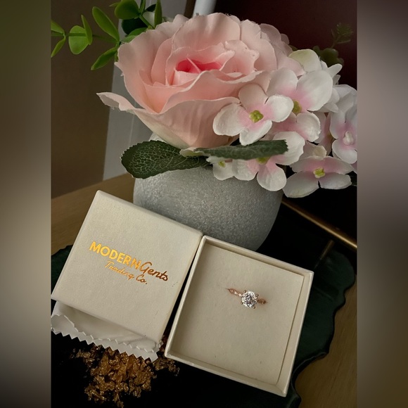 Modern Gents - The Sofia Rose Gold Vintage - Size 4 - Picture 2 of 11